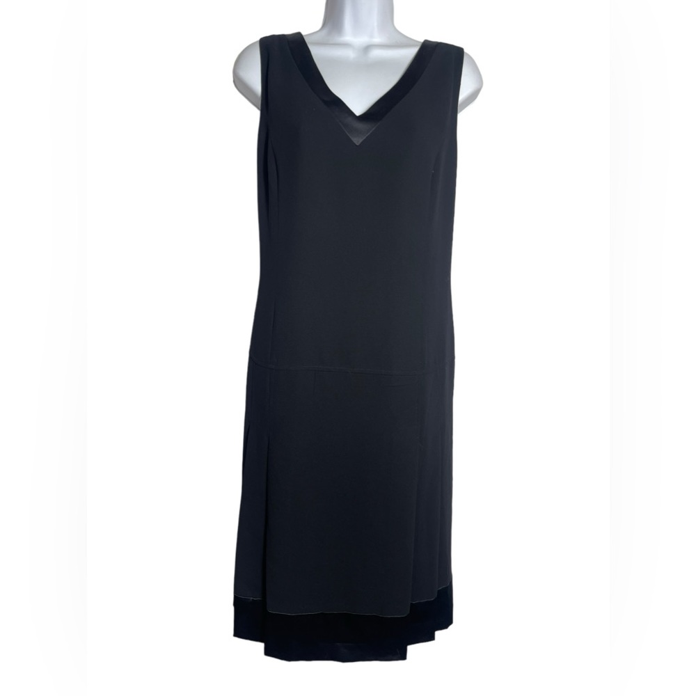 Amanda Smith Dress Size 12 stunning long elegant black dress with open back 🖤